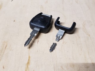 Dorabianie złamanych kluczy samochodowych