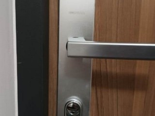 Naprawa zamków i regulacja drzwi Bielsko
