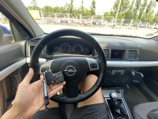 Klucz z pilotem Opel Vectra C 2005