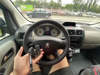 Zapasowy klucz z pilotem Peugeot Expert