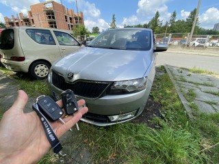 Klucz z pilotem Skoda Rapid