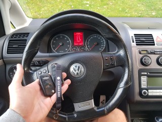 Dorobienie klucza z pilotem Volkswagen Touran 2008