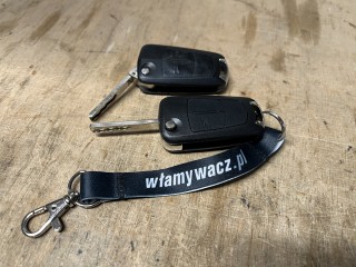 Wymiana obudów pilotów do samochodów