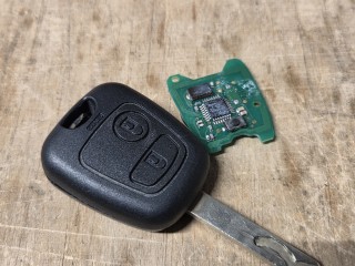 Naprawa pilotów samochodowych – wymiana microswitcha!