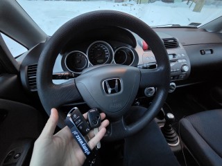 Kodowanie kluczy z pilotem Honda Jazz