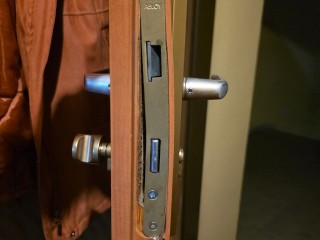 Awaryjne otwarcie drzwi - Zostaw to specjalistom