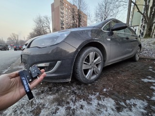 Próba naprawy klucza przez klienta skończyła się uszkodzeniem pilota!