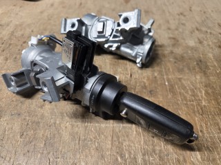 Zablokowana stacyjka w VW? Nie możesz przekręcić kluczyka? Wiemy, jak pomóc!