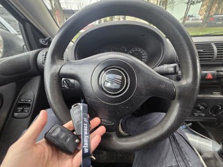 Lepiej zapobiegać niż otwierać awaryjnie! Nowy kluczyk do Seata