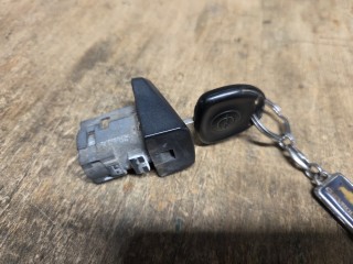 Regeneracja zamków Opel