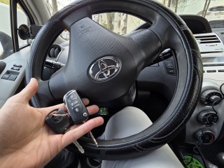 Dorobienie klucza z pilotem Toyota Yaris