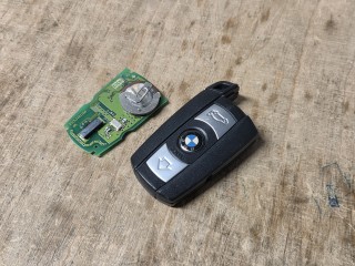 Wymiana akumulatora w kluczu BMW